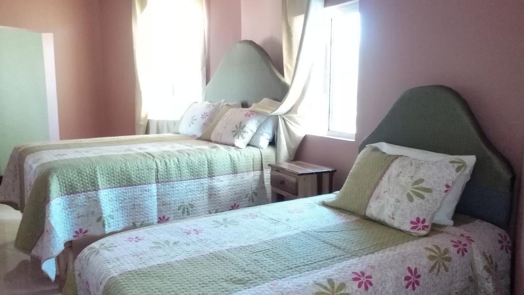 Hotel Tropik Leadonna Montego Bay Zimmer foto